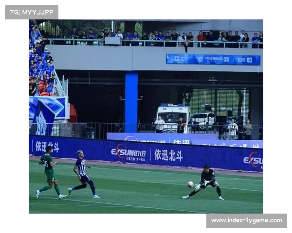 武汉三镇控球率处于下风 中场失势导致进攻机会寥寥